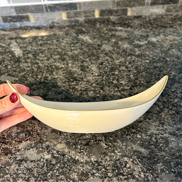 Gondola Boat Shaped LENOX China Dish Olympia Ivory w Gold Trim - Picture 2 of 4